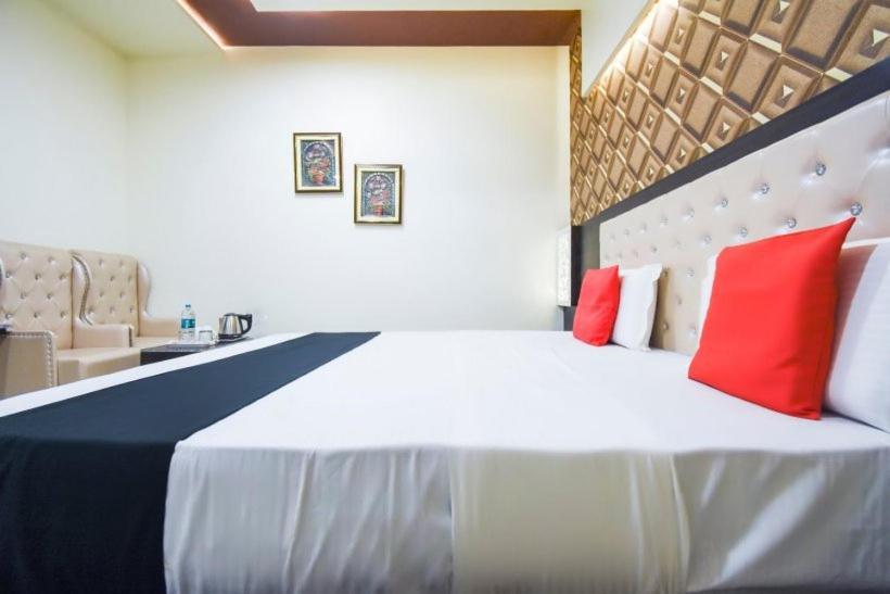 Hotel ravi residency Jalandhar Exterior foto
